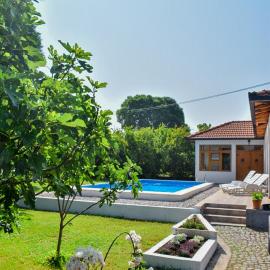 Villa Sama