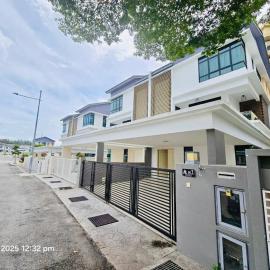 Cozy Villa - Private Pool, 5BR, KTV, BBQ, PS5 just 3 Mins to Batu Ferringhi Beach!, hotel in Batu Ferringhi