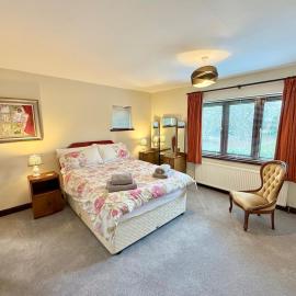 3 bed house in central Newark