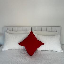 Yugogo One-Bedroom Apartment 37 London Road