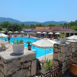 Camping Karavomilos, hotel i Sami