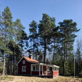 Off-grid Swedish Cabin, готель у місті Knarsta