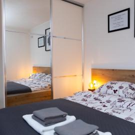 고스피치에 위치한 호텔 Apartman oak Nikola's lamp