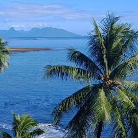 Matavai View - Premium Oceanfront Suite - piscine - vue mer, hotel in Arue