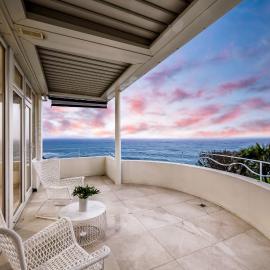 Coastal Dream BeachFront Oasis, hotel a Newcastle