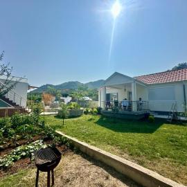 Eco-Apartment Ostros Skutarisee, Hotel in Ćurjan