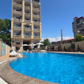 Majestic, hotel din Kobuleti