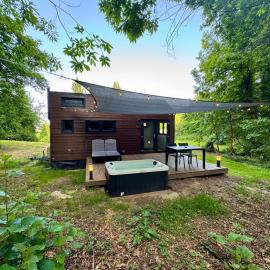 Tiny house face à la forêt - Évasion nature