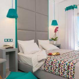 Sweet Pop, hotel Fírában
