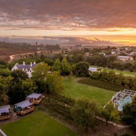The Huts - Glamping at Caledon Grace, hotel v destinaci Caledon
