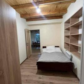 Milikbek Dodikhudo, hotel u gradu Khorog