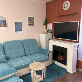 Comfortable 2-Bedroom Apartment in Budva, Becici, hotelli kohteessa Boreti