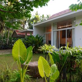 Malhar - Your home away from home, hotel en Bālūssheri