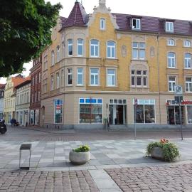 Ferienwohnung am Markt - ein Zuhause mit Aussicht, хотел в Гюстров