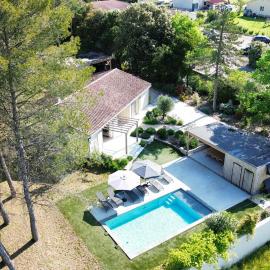 Villa tout équipée - Piscine & pool house - CLIM, hotel u gradu Uzes