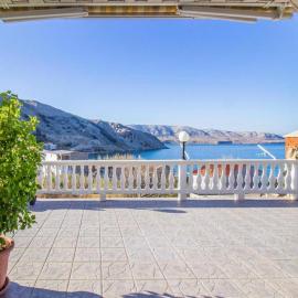 Apartments Viva, hotel in Metajna