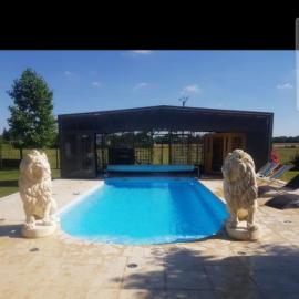 Villa avec piscine privée en Normandie, hotel en Saint-Clair-dʼArcey