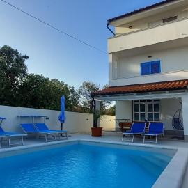 VILLA BIANCA - Apartment with Private pool