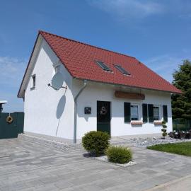 Ferienhaus-Natur-Erholung-Pur-Mecklenburgische-Seenplatte-zwischen-Mueritz-und-Ostsee, hotel a Dargun