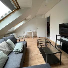 Charmante Dachgeschosswohnung bis zu 6 Gäste