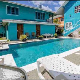 Modern Apartment near Pigeon Point with Breakfast, hotel a Bon Accord