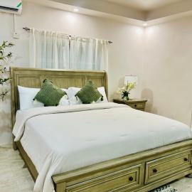 Olive Breeze II, hotel in Runaway Bay