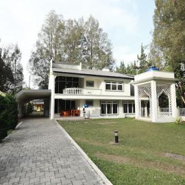 Villa Berastagi Indah A32 - TEBU MANIS, hotel sa Berastagi