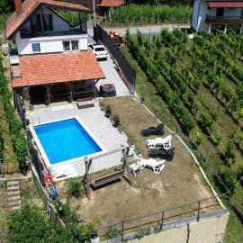Kuća za odmor Pinka House, hotel i Sveti Ivan Zelina