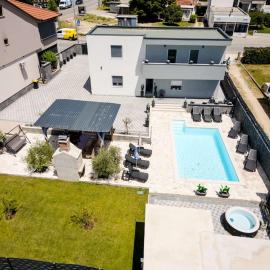 Villa Aurora