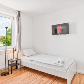 GÜNSTIGE Wohnung für Monteure in Merklingen, WiFi, Smart TV, Parkplatz