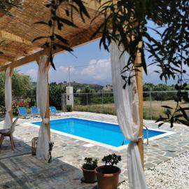 Kefalonia Olive House private pool, hotel a Xi