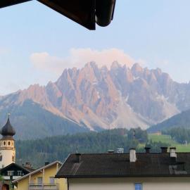 Larix Dolomites Lodge, hotel in San Candido