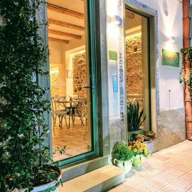 Scirocco Affittacamere, hotel en Oliveri