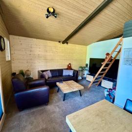 Ferienwohnung Brunni-Lodge direkt am Grossen Mythen, Hotel in Alpthal