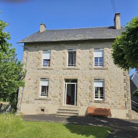 Charming country house, Hotel in Moustier-Ventadour