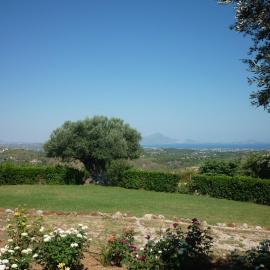 LandEscape Villa facing the Evian Gulf, Attica