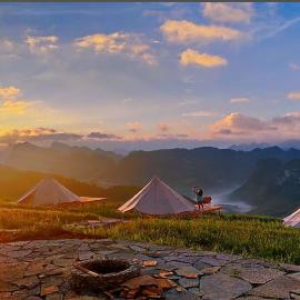 Sunrise Camping Lung Cu - Ha Giang, hotel in Suy Tung Su
