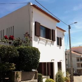 Cosy 3 bedroom house close to the beach