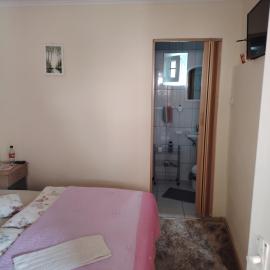 Margit kulcsoshaz, hotel em Rareş