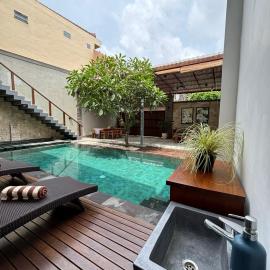 Villa Starry Luna 1, khách sạn ở Denpasar