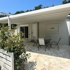 Rouli's Houses by All About Paxos, hotel sa Oziás