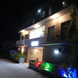 iruka guesthouse, hotel in Bandara
