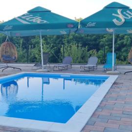 Vikendica Elenda Banja Luka, hotel in Laktaši