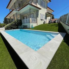 Lux House, hotel en Ferreira