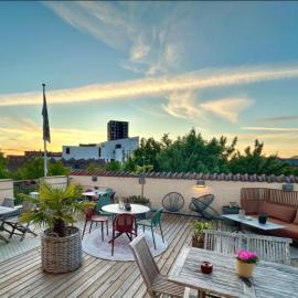 City Hotel Nattergalen: Odense şehrinde bir otel