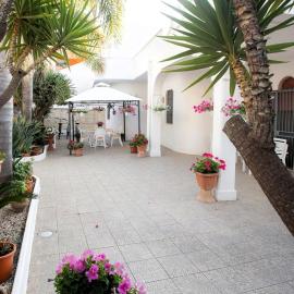 I Cocus Bed and Breakfast, hotel v destinácii Casalabate