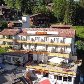 Adrenalin Backpackers Hotel, hotel en Braunwald