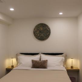Queen Bed Suite-Private Entrance, hotel sa Barrie