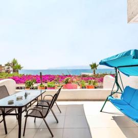 The Bay Apartments, hotel i Sarandë
