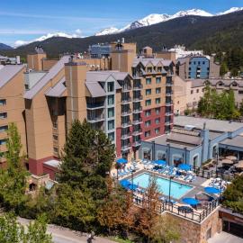 Hilton Whistler Resort & Spa، فندق في ويسلار